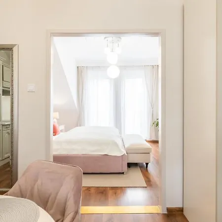 Monarchia Apartman Pearl Mosonmagyarovar Exterior photo