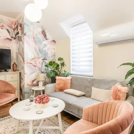 Monarchia Apartman Pearl Mosonmagyarovar Exterior photo